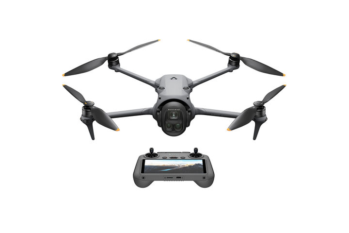 DJI Mavic 4 Pro · DJI RC 2 — квадрокоптер і пульт
